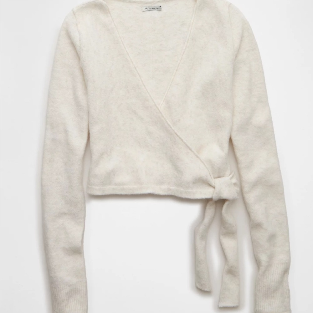 AE Whoa So Soft Ballet Wrap Sweater Top
Size small, BRAND NEW, never washed